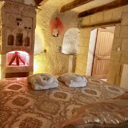 Cappadocia Alaz Cave מלון נבשהיר