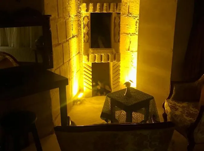 ホテル Cappadocia Alaz Cave ネヴシェヒル